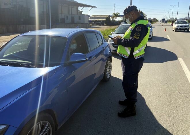 Finike- Elmalı Karayolu'nda emniyet kemeri denetimi