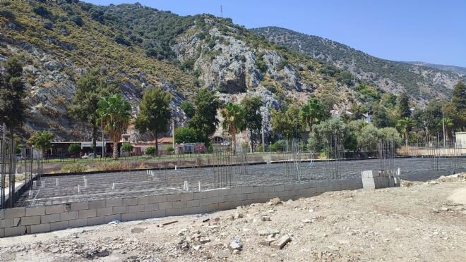Finike'de güreş antreman salonu inşaatı yapımına başlandı